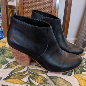 Fortress of Inca Adriana Coco Booties